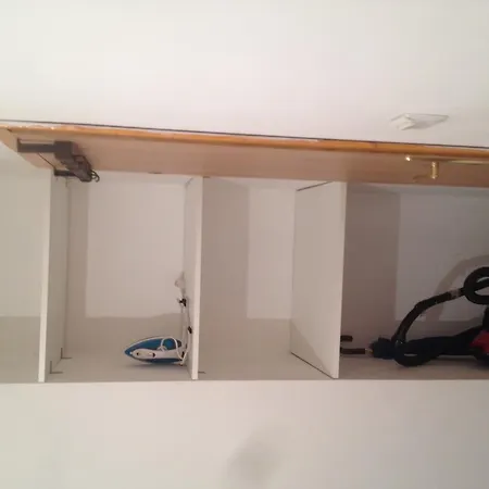 Yuran Apartman Zára